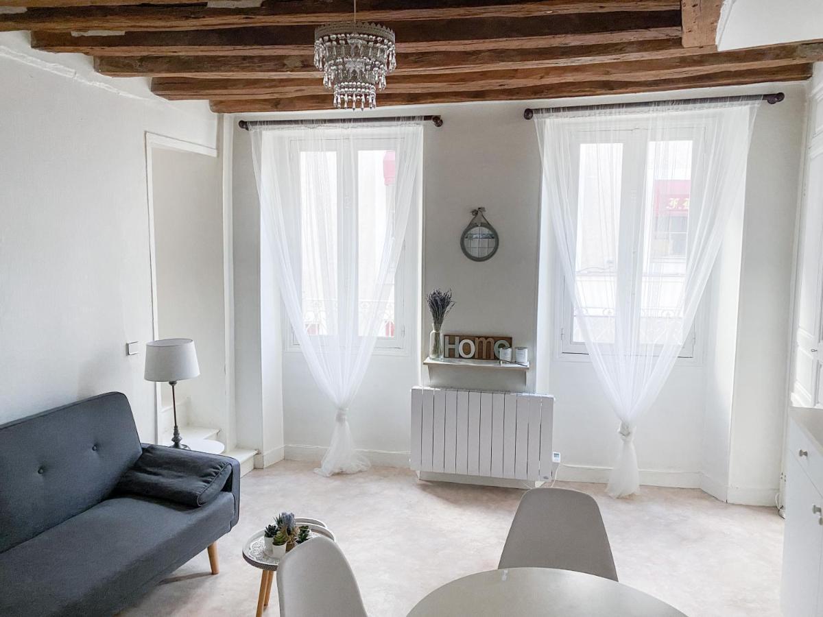 Cosy Apartment In The Heart Of Фонтенбло Екстериор снимка