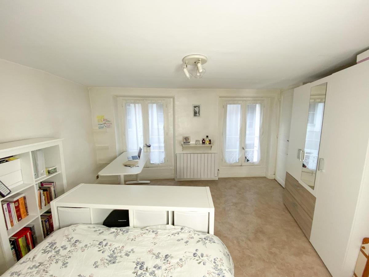 Cosy Apartment In The Heart Of Фонтенбло Екстериор снимка